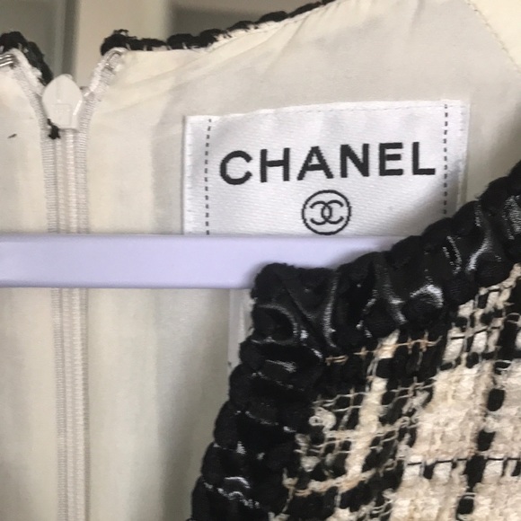 CHANEL Dress - Picture 2 of 4